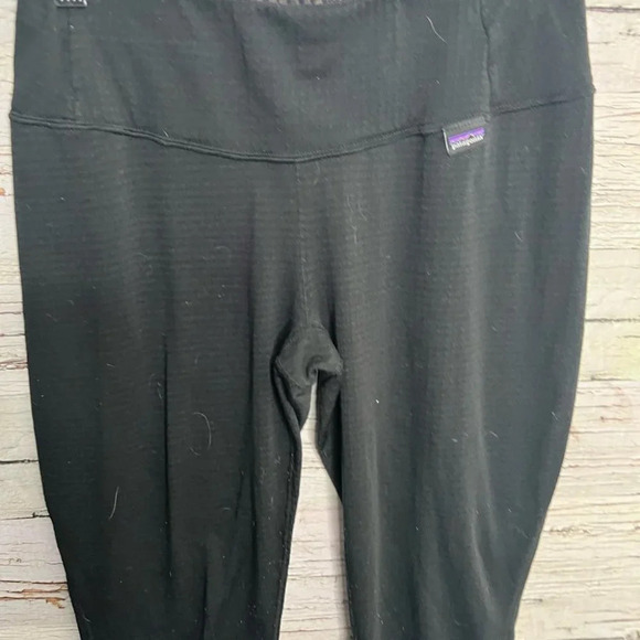 Patagonia baselayer capilene black pants men’s  size small crop - Picture 3 of 9